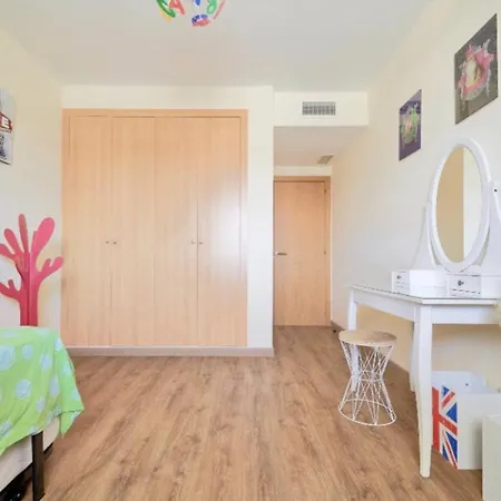 Apartment Holidays2malaga Heroe De Sostoa Con Piscina Junto Estacion Ave Y Playa